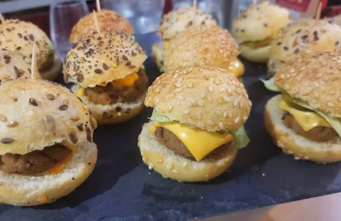 Plateau repas préparé par le service traiteur du Pari's à Orléans